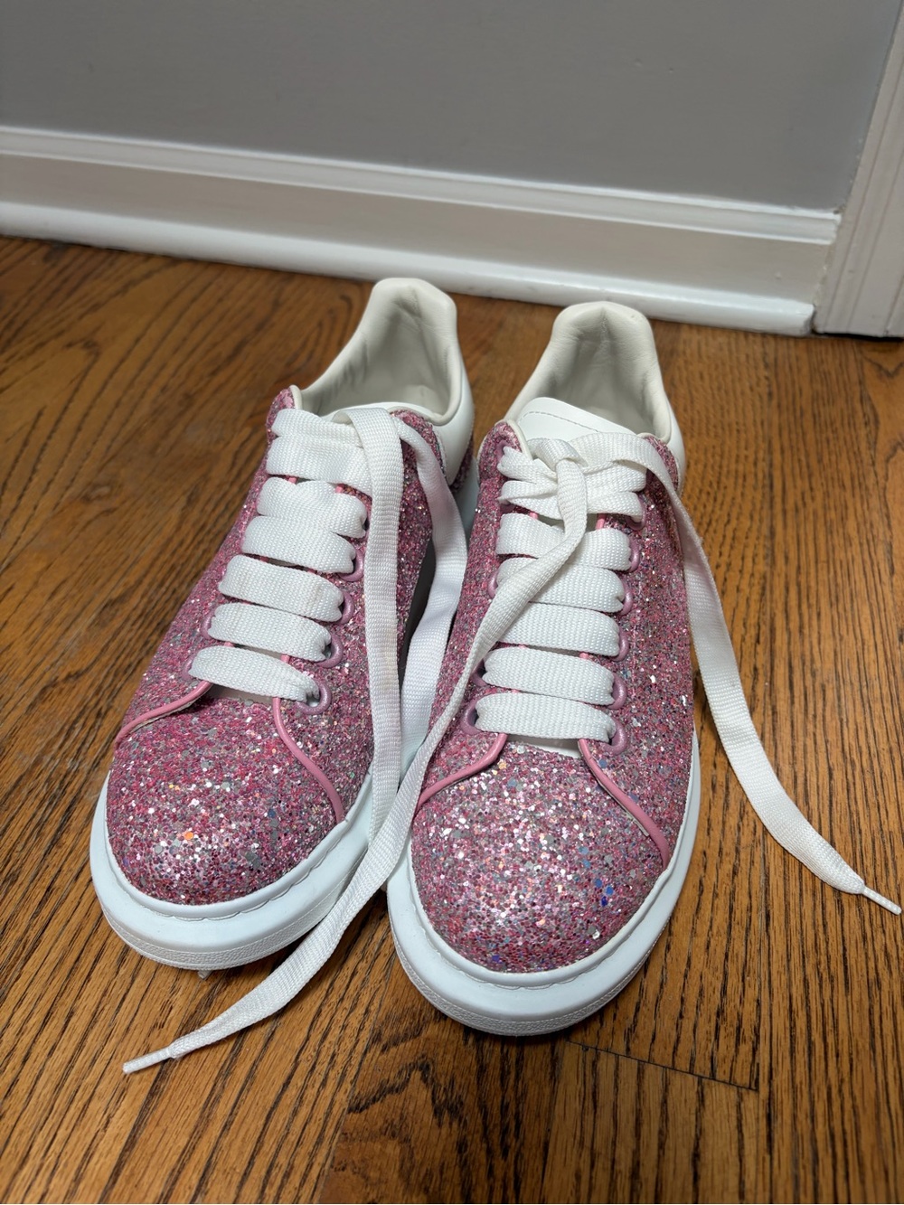 Alexander McQueen Sparkle Pink Low-Top Glitter Sneakers with White Laces